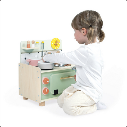 Cottage Chic Mini Kitchenette