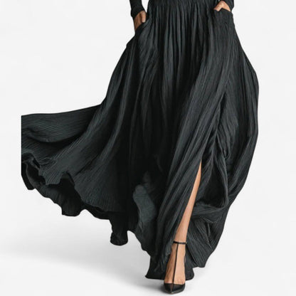 Alessia | High-waist maxi dress 🖤