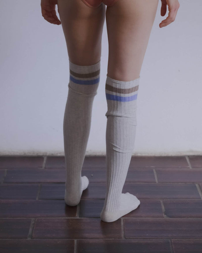 Baserange - Overknee Socks - Grey melange - Organic Rib Cotton - Accessoires - SORO-CR-SU26