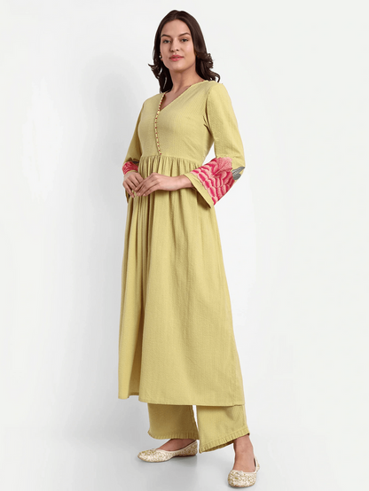 Kurta Set With Heavy Embroidery Sleeves