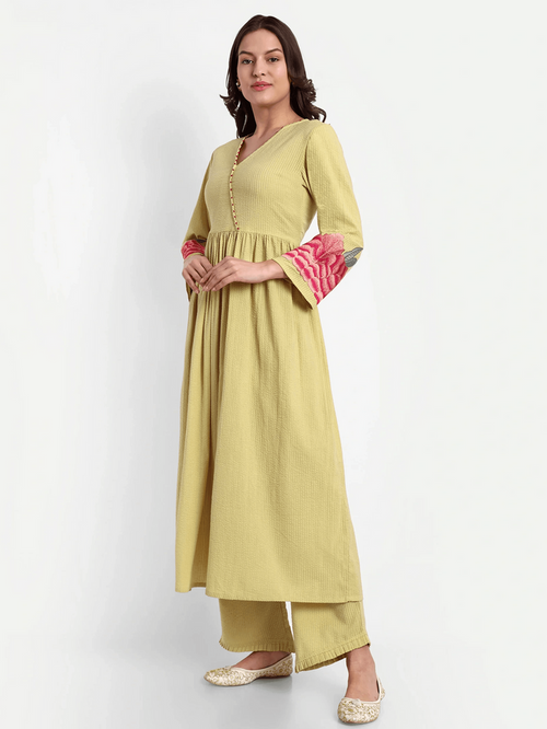 Kurta Set With Heavy Embroidery Sleeves