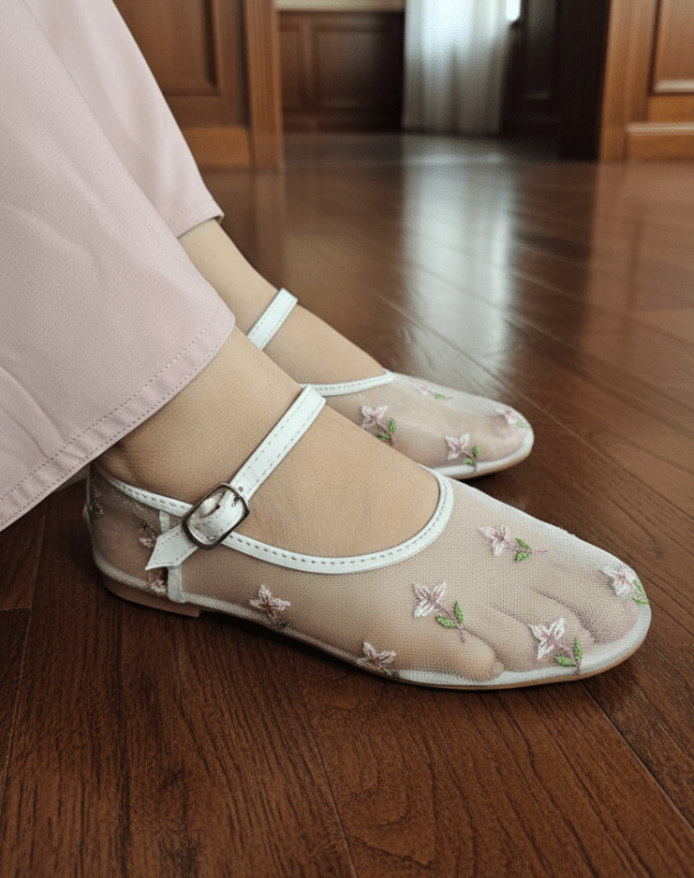 Petal Veil Net Pumps